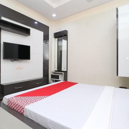 Oyo 29637 Hotel Kakkar Ludhiana Exterior foto