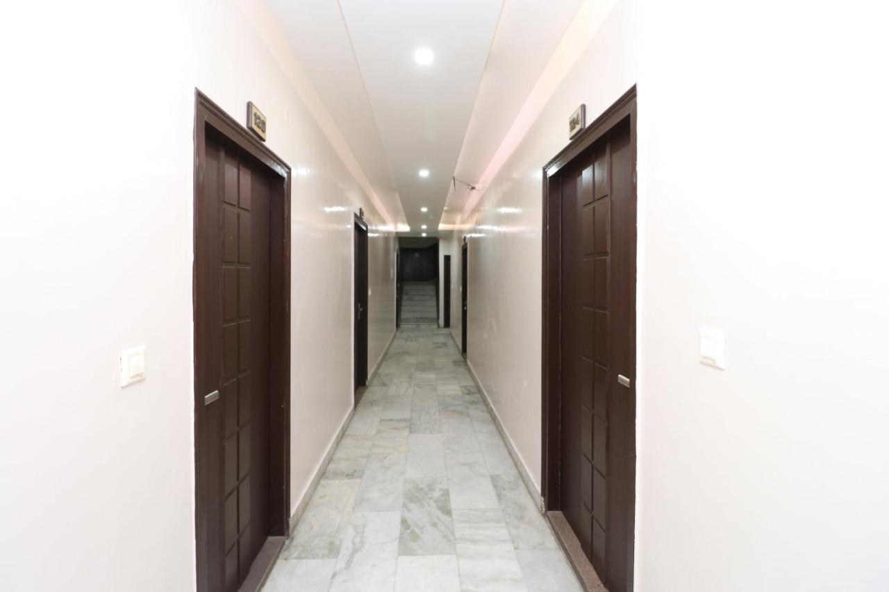Oyo 29637 Hotel Kakkar Ludhiana Exterior foto